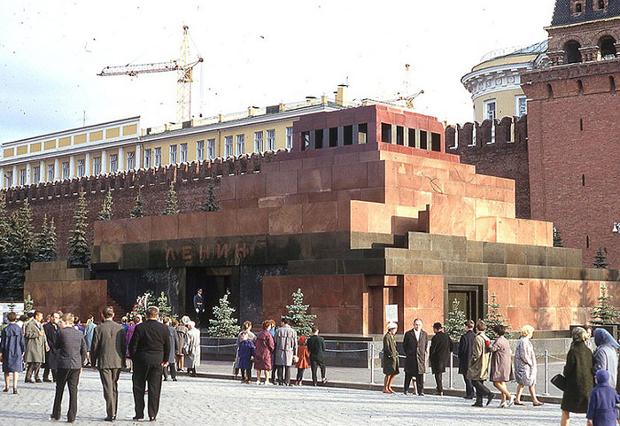 Мавзолей В. И. Ленина на Красной Площади в Москве
